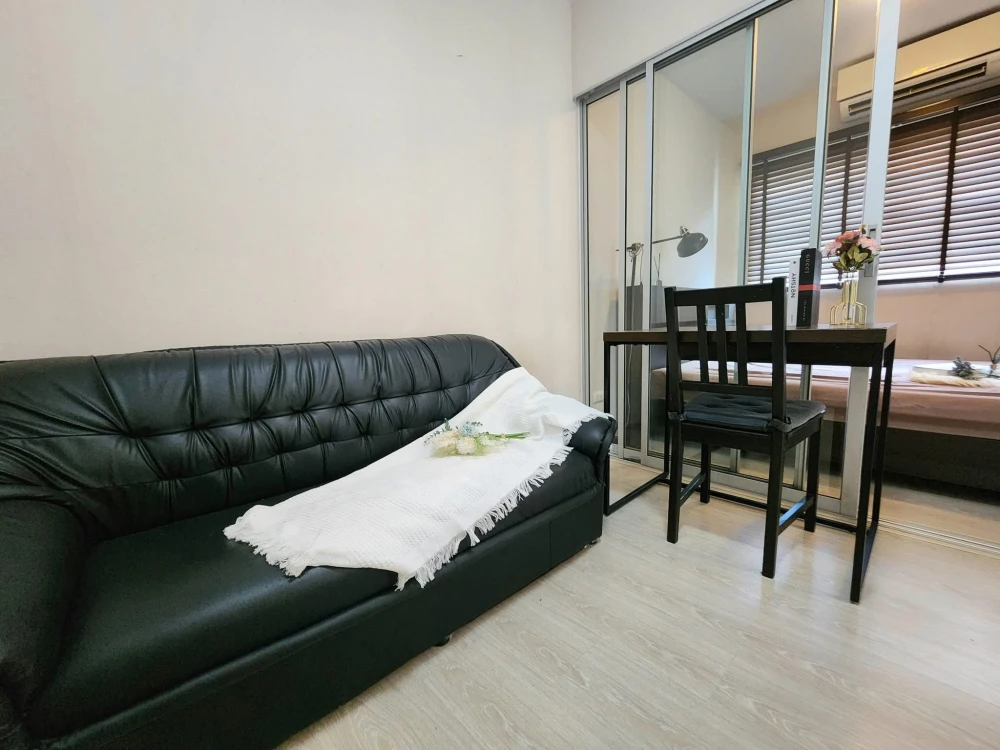 For rent: Plum Condo Park Rangsit Phase 3, near 7-11, best floor, has washing machine, fully furnished, reserve now.