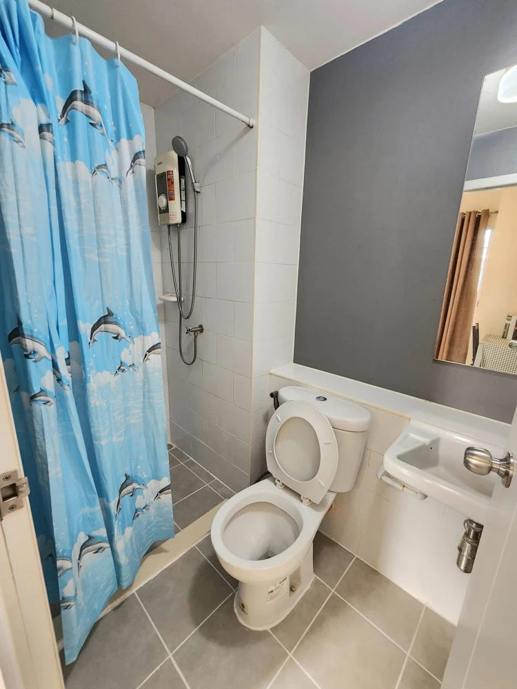 For rent: Plum Condo Park Rangsit Phase 3, near 7-11, best floor, has washing machine, fully furnished, reserve now.