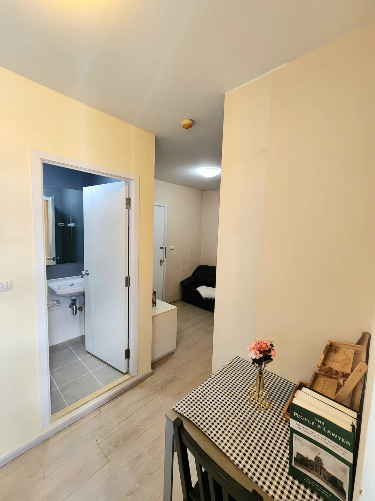 For rent: Plum Condo Park Rangsit Phase 3, near 7-11, best floor, has washing machine, fully furnished, reserve now.