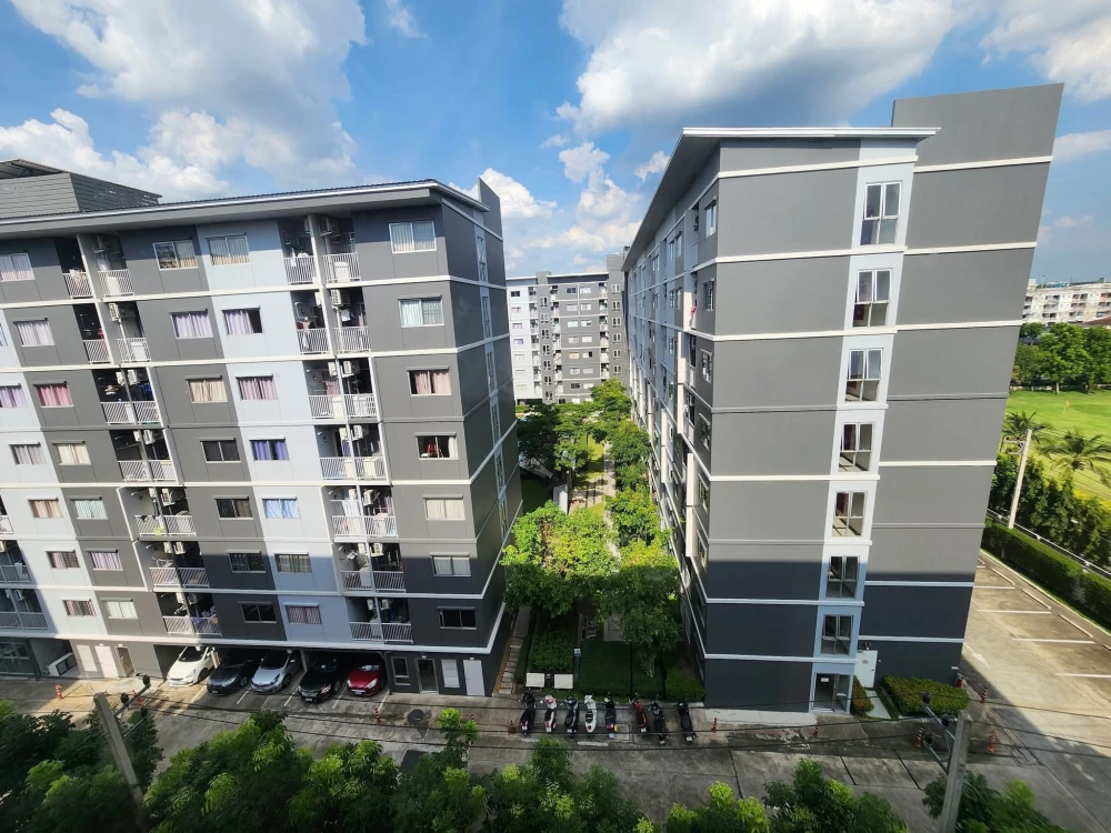 For rent: Plum Condo Park Rangsit Phase 3, near 7-11, best floor, has washing machine, fully furnished, reserve now.