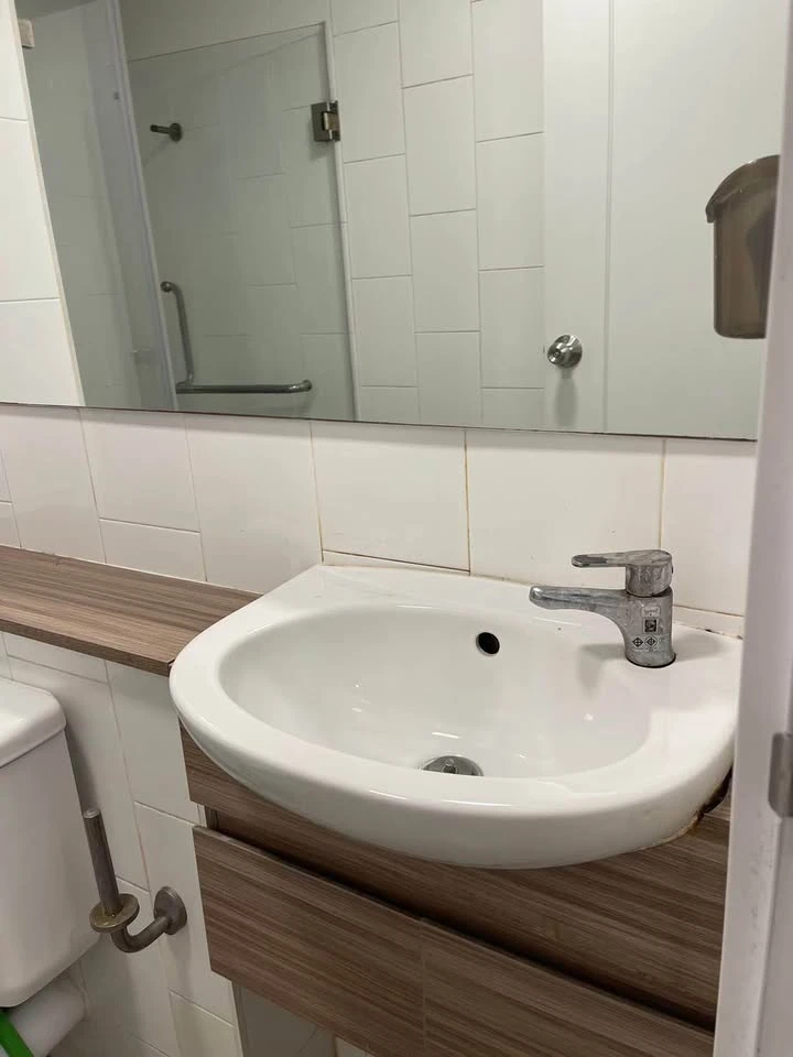 For rent: Plum Condo Rangsit Alive Phase 2, 1st floor, next to the pool, open to see the pool right away, built-in furniture, complete electrical appl