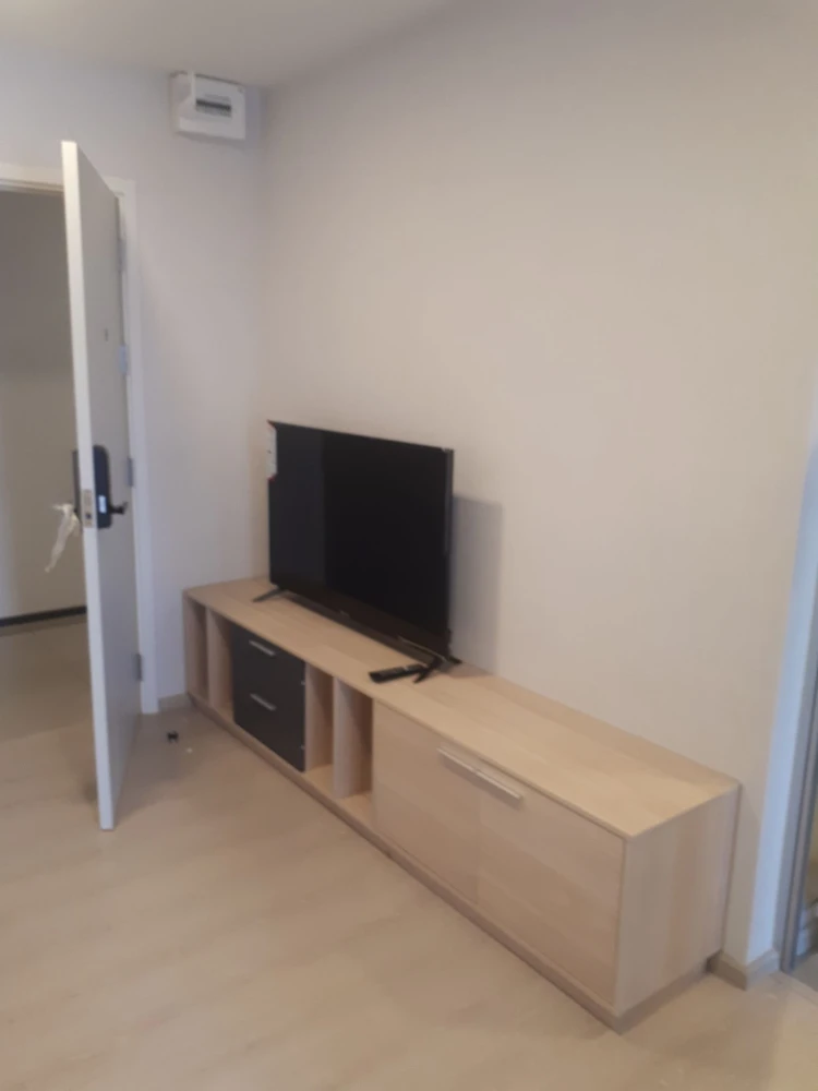 For rent: Plum Condo Rangsit Alive Phase 2, 5th floor, fully furnished and equipped with electrical appliances. Just bring your bags and move in.