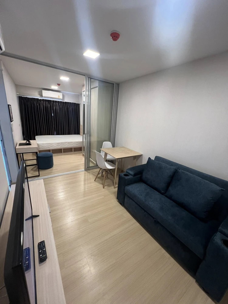 For rent: Plum Condo Rangsit Alive Phase 2, Building A, 4th floor, corner room, extremely private, very worth booking.