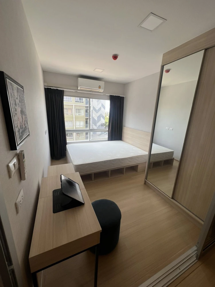 For rent: Plum Condo Rangsit Alive Phase 2, Building A, 4th floor, corner room, extremely private, very worth booking.