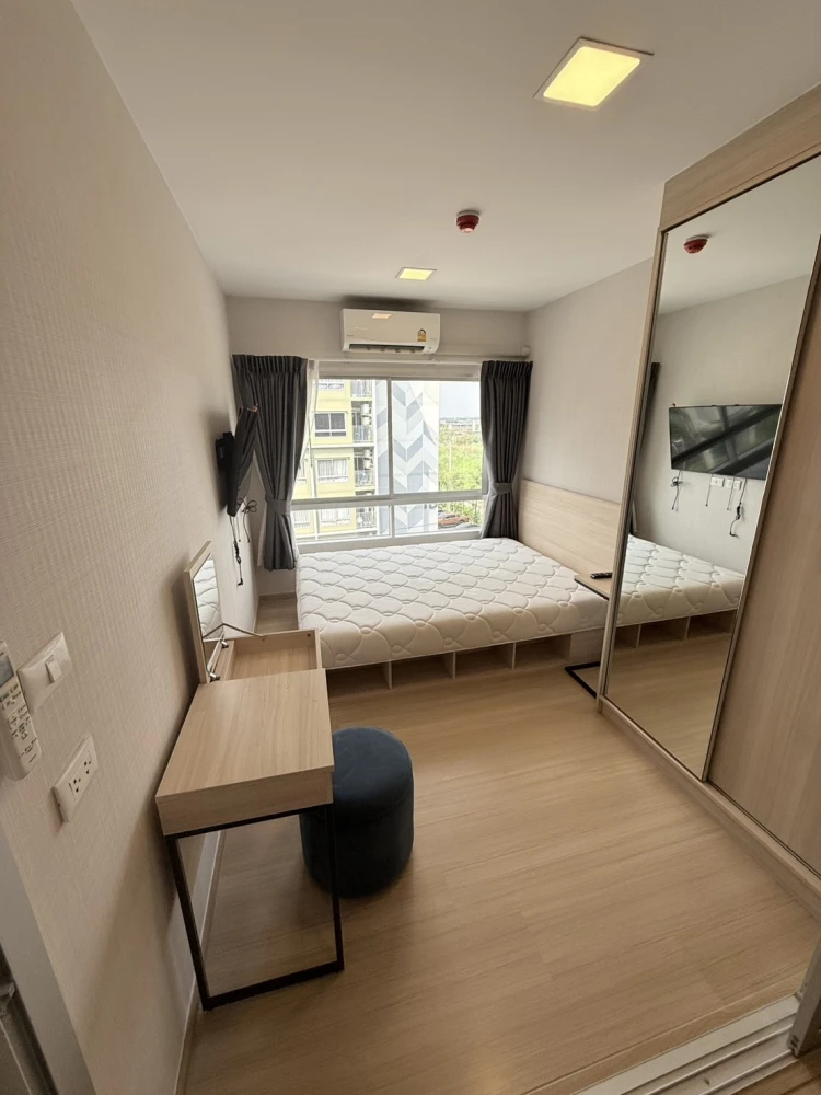 Plum Condo Rangsit Alive Phase 2 for rent. Beautiful and comfortable room. Book now!!