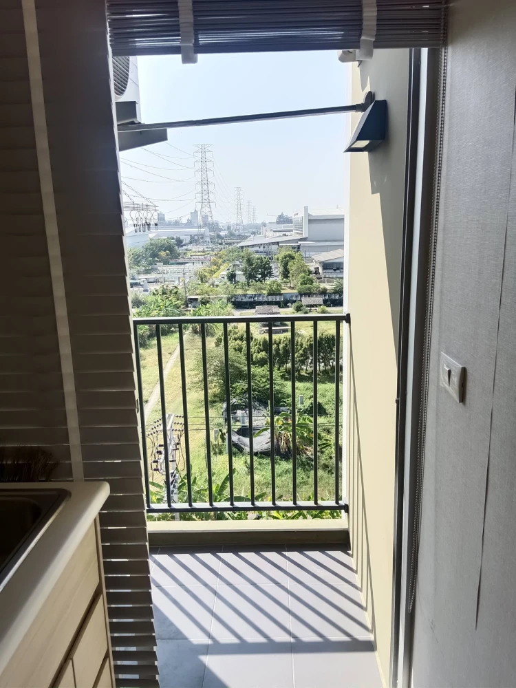 For rent: Plum Condo Rangsit Alive Phase 2, corner unit. Nice and affordable. Book now!