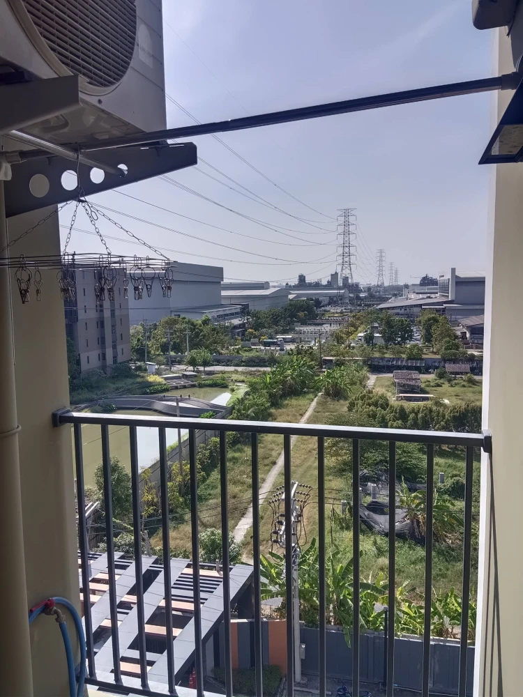 For rent: Plum Condo Rangsit Alive Phase 2, corner unit. Nice and affordable. Book now!