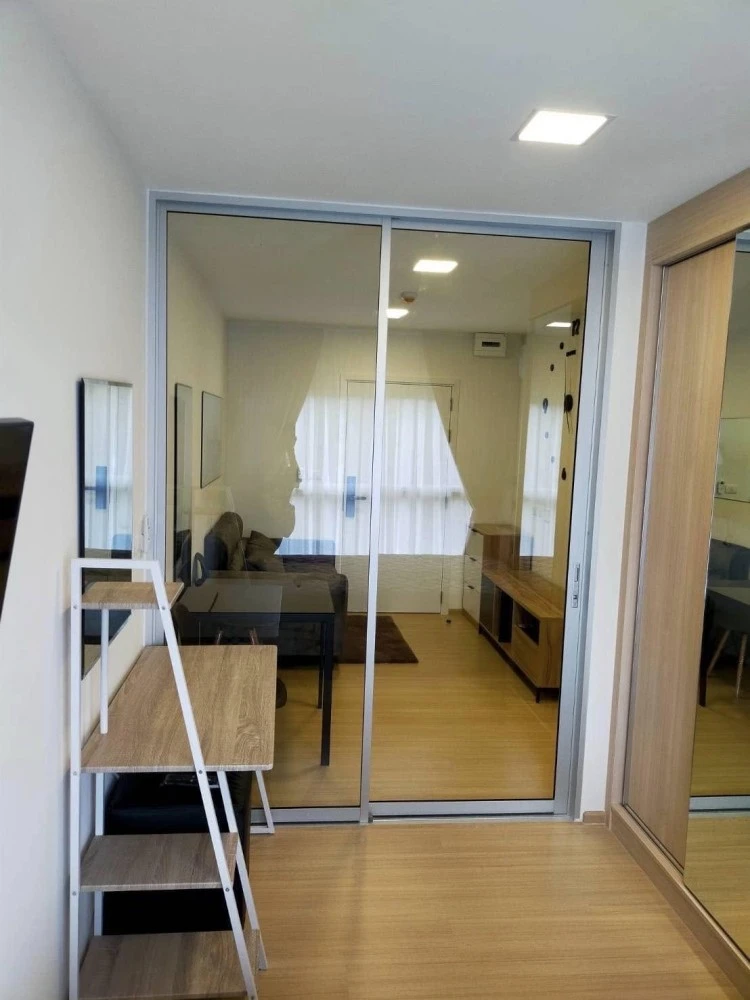 For rent: Plum Condo Rangsit Fresh, spacious room, airy, balcony with breeze, beautiful outside view, hurry and reserve now.