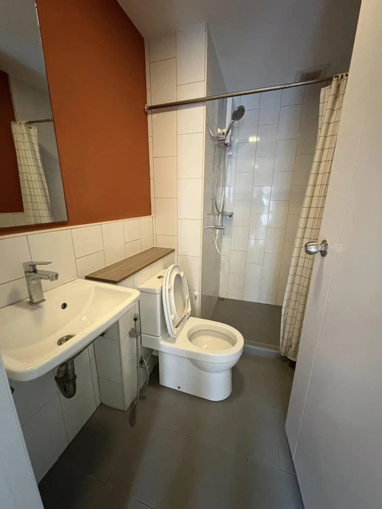 For rent: Plum Condo Rangsit Fresh, rooms are divided into separate zones. Hurry and reserve now. Don't miss out.