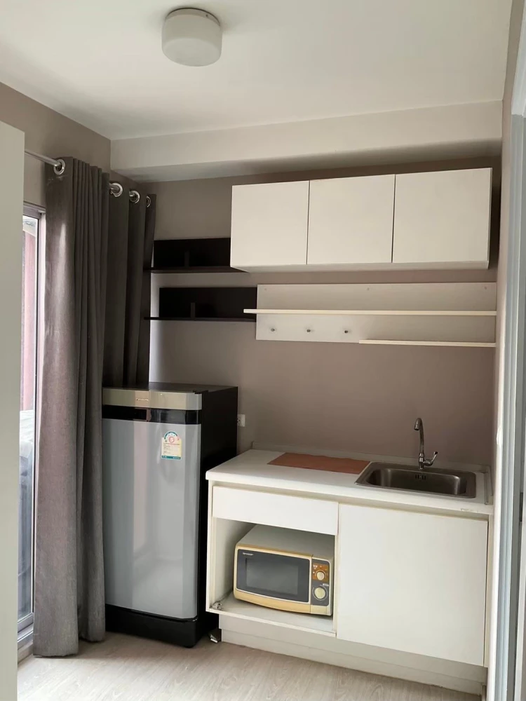 For rent: Plum Condo Rangsit Phase 3, ready to move in, beautifully decorated with built-in furniture. Book now or you'll regret it!!!