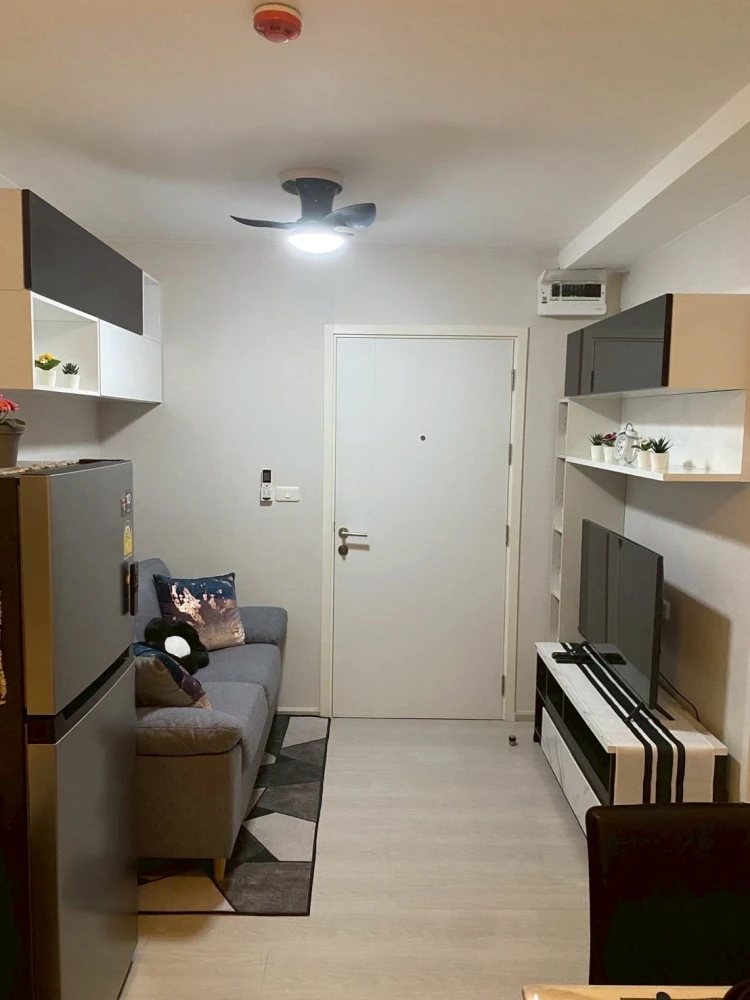 For rent, Plum Condo Ramkhamhaeng 60 Interchange, corner room, beautiful view, cool breeze, fully furnished, ready to move in, don't miss it!!