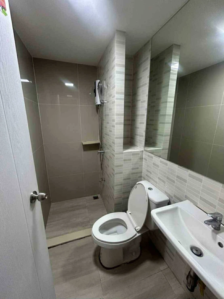 For rent: Plum Condo Saphan Mai Station, fully furnished with furniture and appliances, just bring your bags and move in.