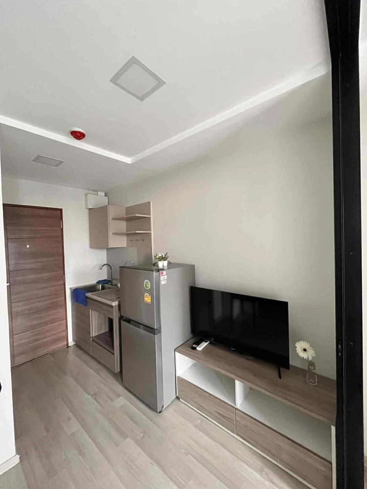 For rent: Plum Condo Saphan Mai Station, fully furnished with furniture and appliances, just bring your bags and move in.