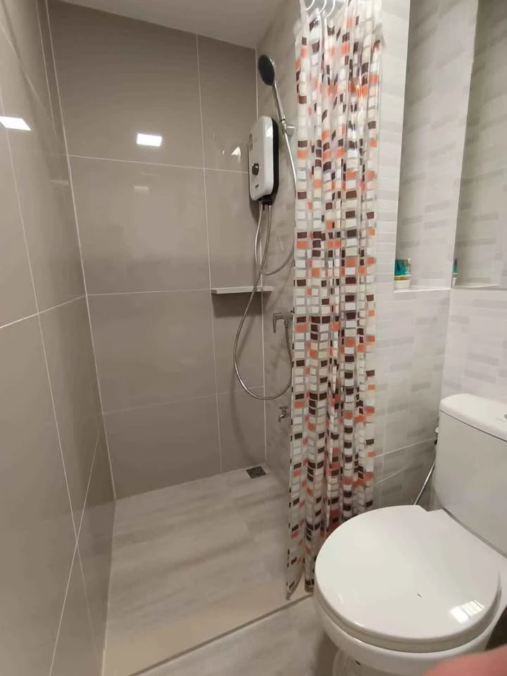 For rent: Plum Condo Saphan Mai Station. Partitioned rooms, fully furnished with appliances. Great price! Don't miss out!