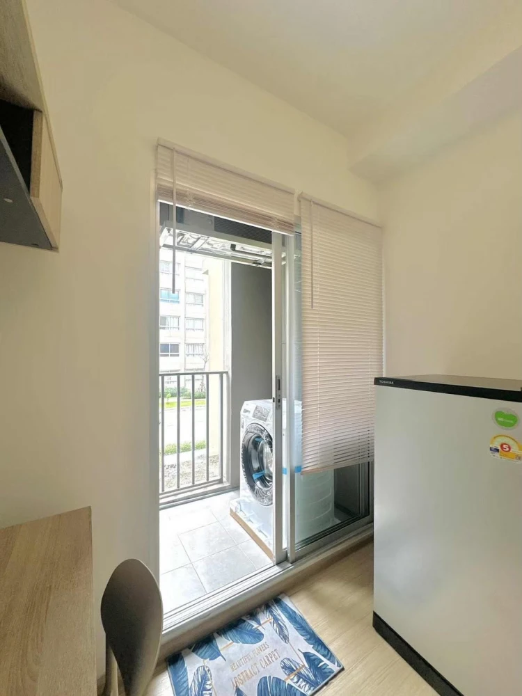 For rent: Plum Condo Samakee, minimalist style room with complete amenities. Great value! Book now, don't miss out!