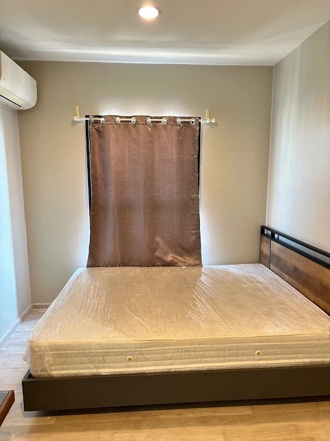 Plum Condo Central Station for rent. High floor unit, ready to move in, fully furnished. Affordable price. Book now before it's too late! This price i