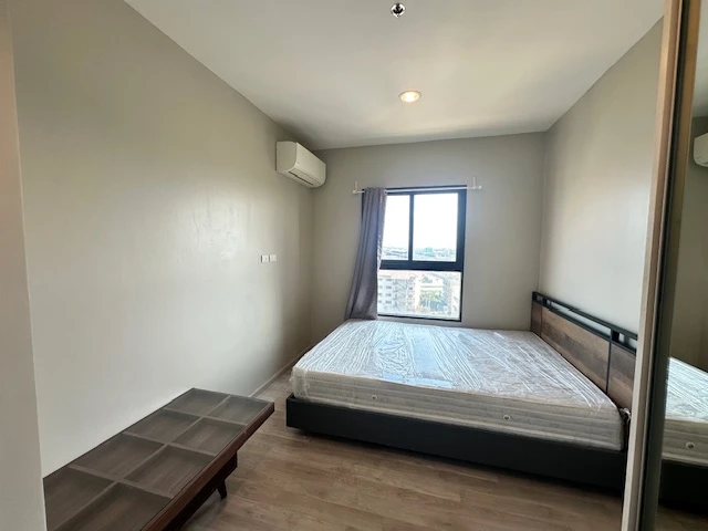 Plum Condo Central Station for rent. High floor unit, ready to move in, fully furnished. Affordable price. Book now before it's too late! This price i