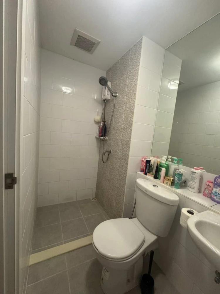 For rent: Plum Condo Central Station, ready to move in, 30th floor, high view, I must say you shouldn't miss it.