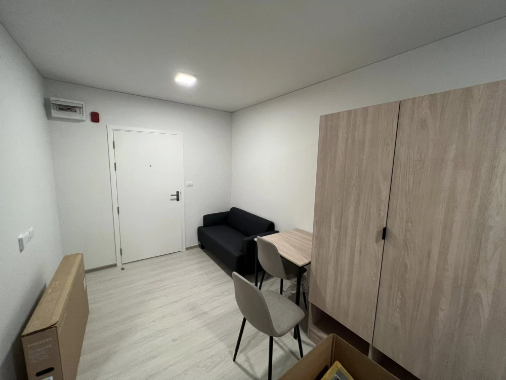 For rent: Plum Condo Chaengwattana - Don Mueang, ready to move in, fully furnished, electrical appliances, don't miss it.