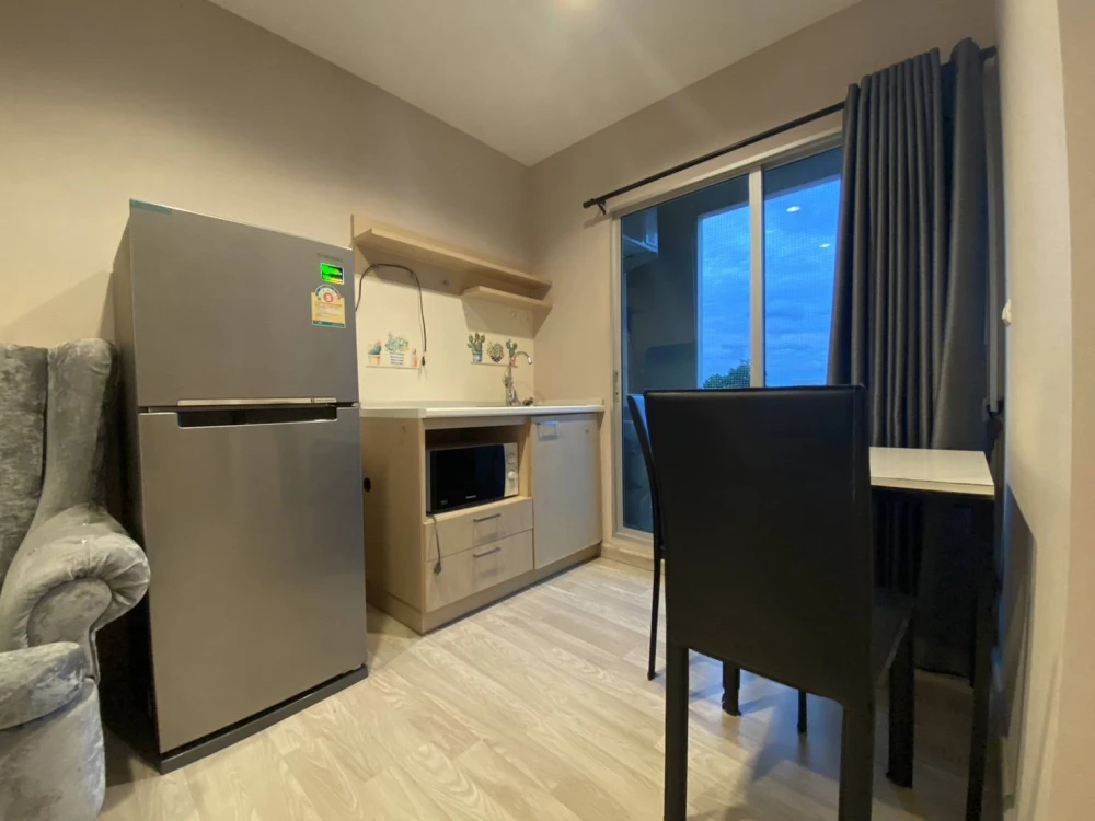 Plum Condo Chokchai 4 for rent, ready to move in, fully furnished, appliances included, just bring your bags and move in. Don't miss out!