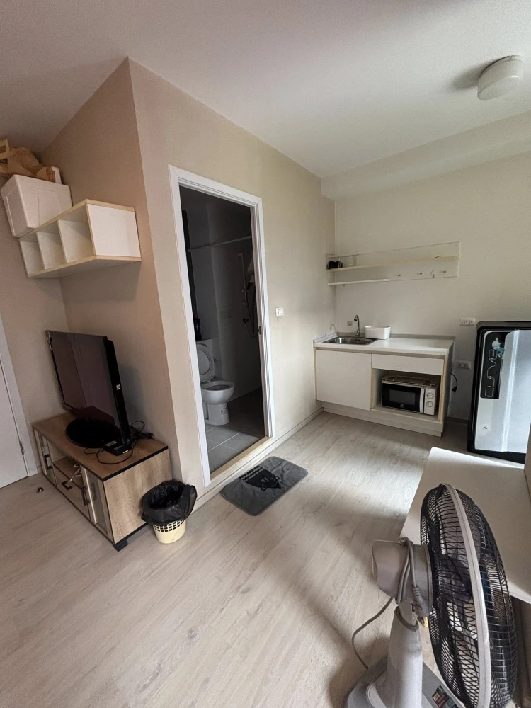 Plum Condo Park Rangsit Phase 1 for rent. Ready to move in, fully furnished. Affordable price. Book now before it's too late!!!