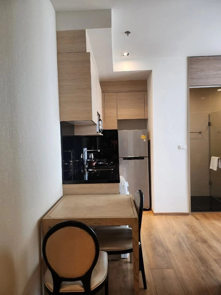 For rent: Park 24, Park Origin Phrom Phong, ready to move in, fully furnished, spacious and comfortable, reserve now.