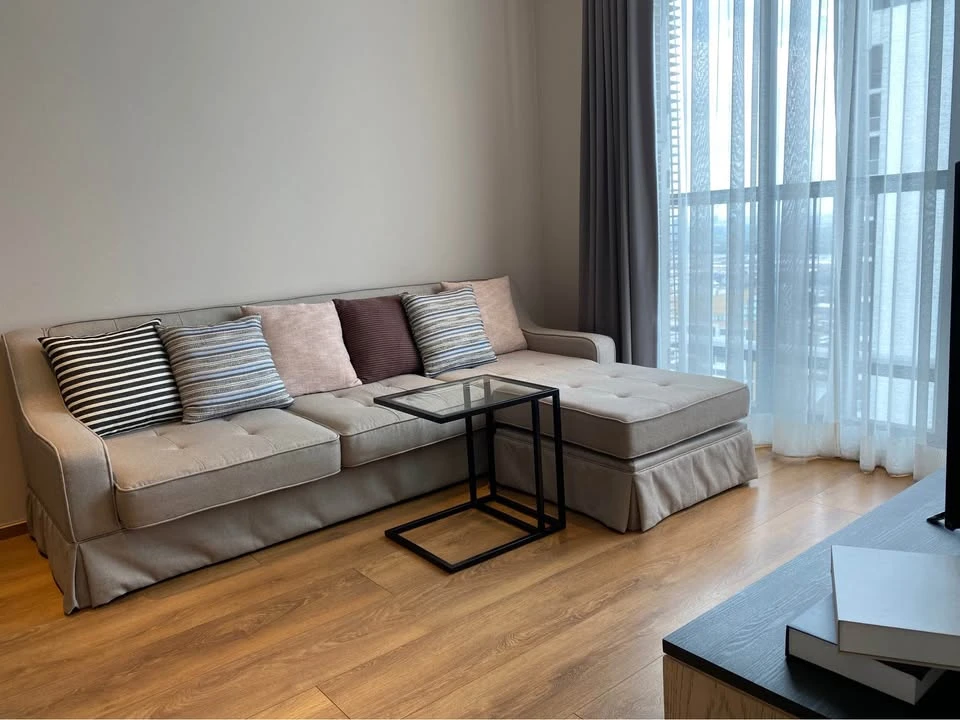 For rent: Park 24 Origin Phrom Phong, 46th floor, highest floor, stunning city view, simply decorated, nice to live in. Can you not book it?