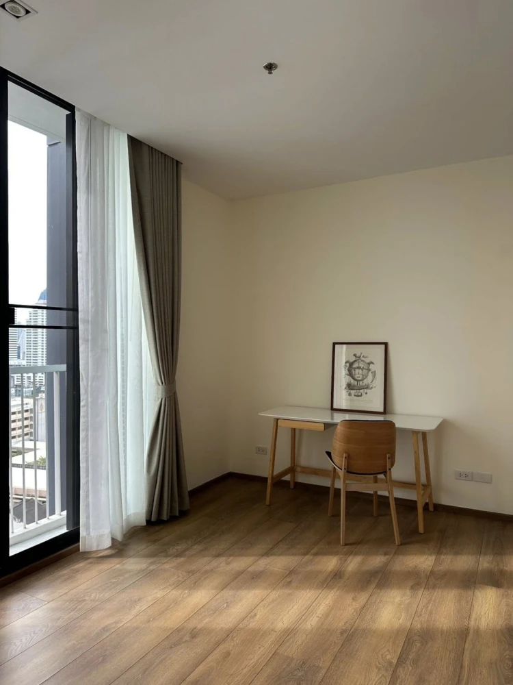 For rent: Park 24 Origin Phrom Phong, 2 bedrooms, 1 bathroom, spacious room, comfortable, fully furnished, ready to move in.