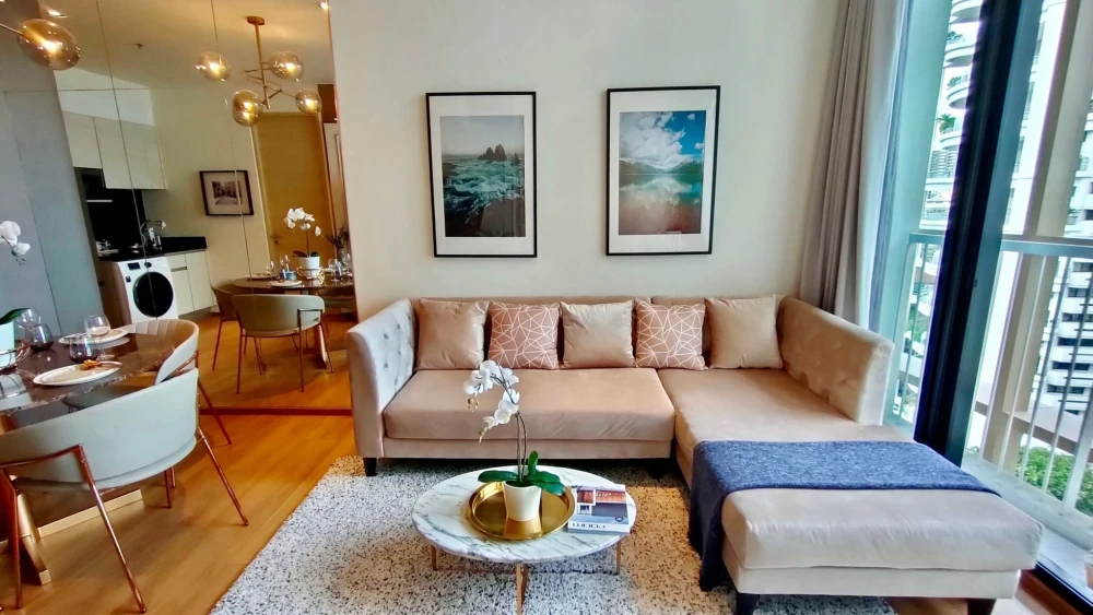 For rent: Park 24 Origin Phrom Phong, corner room, 2 sides, balcony facing north, Benjasiri Park view, appliances ready to use.