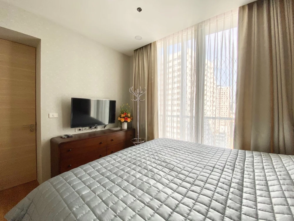 For rent: 2 bedrooms, 1 bathroom, fully furnished at Park 24 Origin Phrom Phong. Book now!
