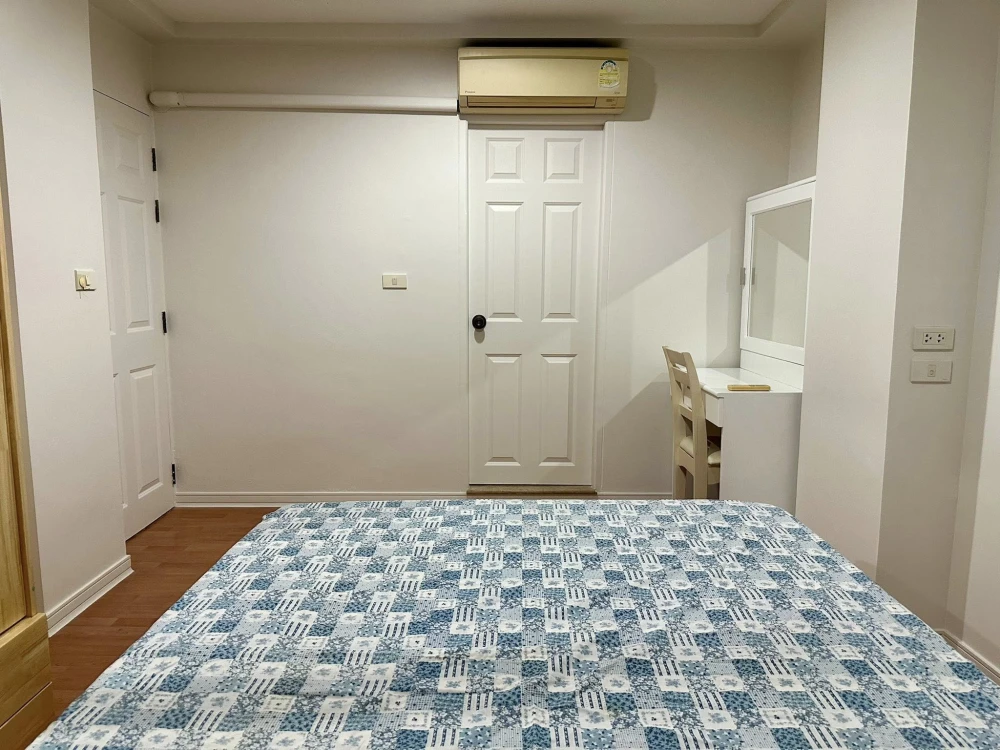 For rent: Park View Vibhavadi, Building C2, 6th floor. Fully furnished, comfortable and spacious. Book now!