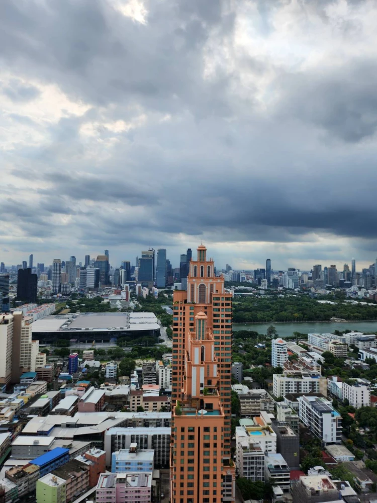 For rent: Park Origin Phrom Phong, ready to move in, 40th floor, high view, great price, hurry and reserve now, don't miss out!