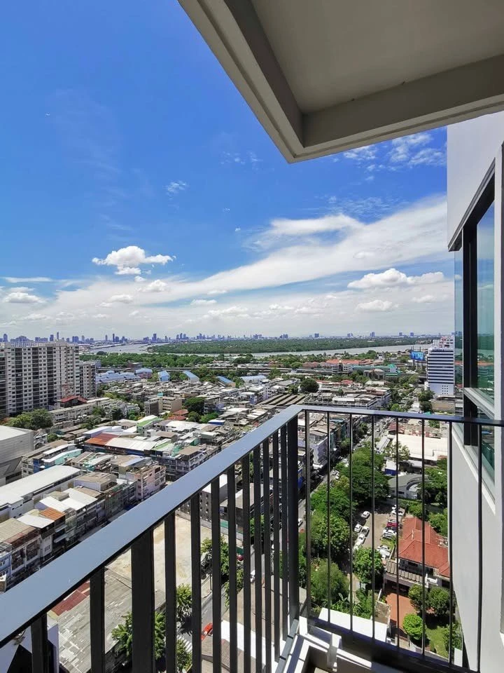 For rent: Parco Condominium, Chao Phraya River view, corner room, beautiful view, quiet, fully furnished, reserve now!