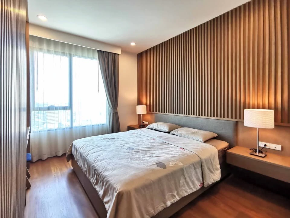 For rent: Parco Condominium, Chao Phraya River view, corner room, beautiful view, quiet, fully furnished, reserve now!