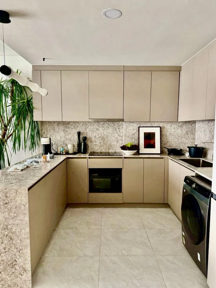 For rent: PINN Research Center, 2nd floor. Beautiful and comfortable room, fully furnished. Book now!