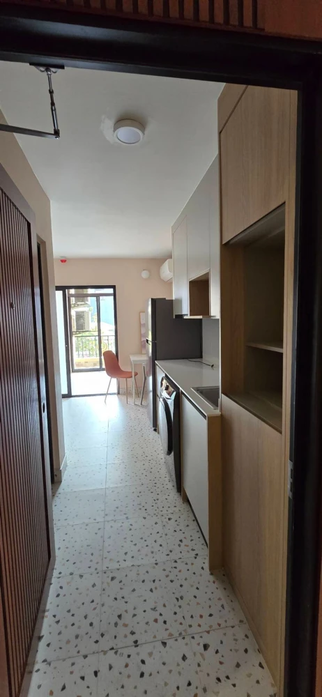 For rent: Pipat Place, 6th floor, fully furnished and equipped with electrical appliances. Reserve now, urgently.