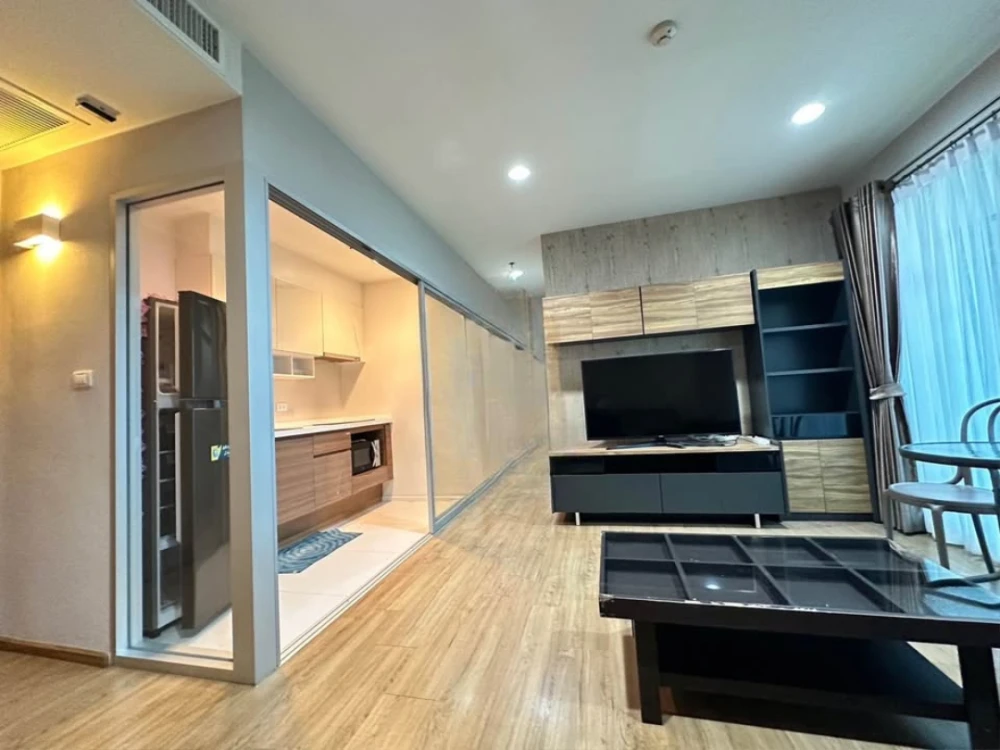 For rent: Fuse Chan-Sathorn, 22nd floor, beautiful unobstructed view, 2 bedrooms, 2 bathrooms, nicely decorated. Book now!