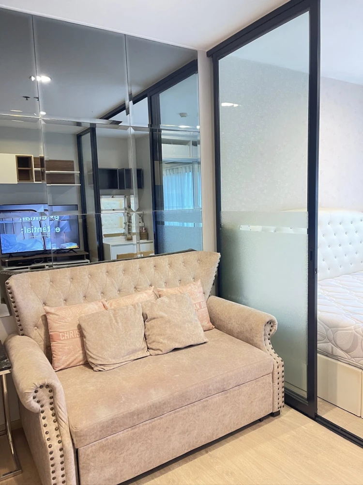 For rent: Fuse Miti Ratchada-Sutthisan, room decorated with built-in furniture + wallpaper, with quality furniture. You will regret it if you miss it.