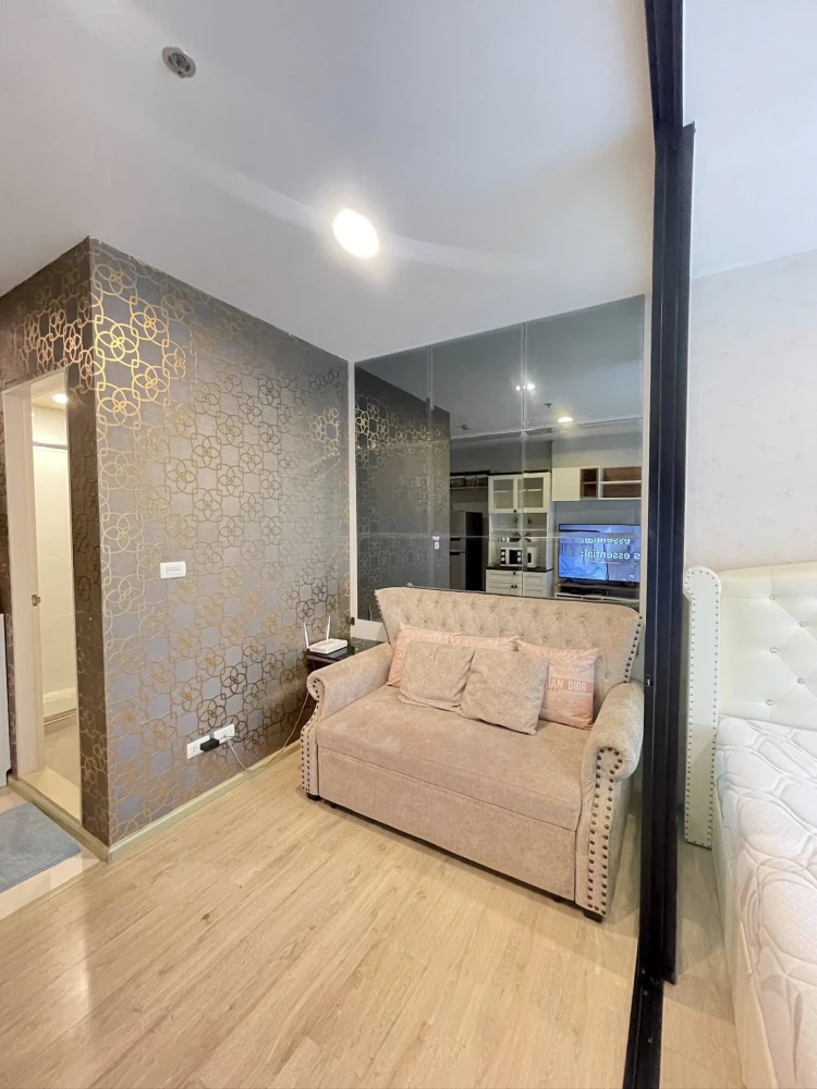 For rent: Fuse Miti Ratchada-Sutthisan, room decorated with built-in furniture + wallpaper, with quality furniture. You will regret it if you miss it.