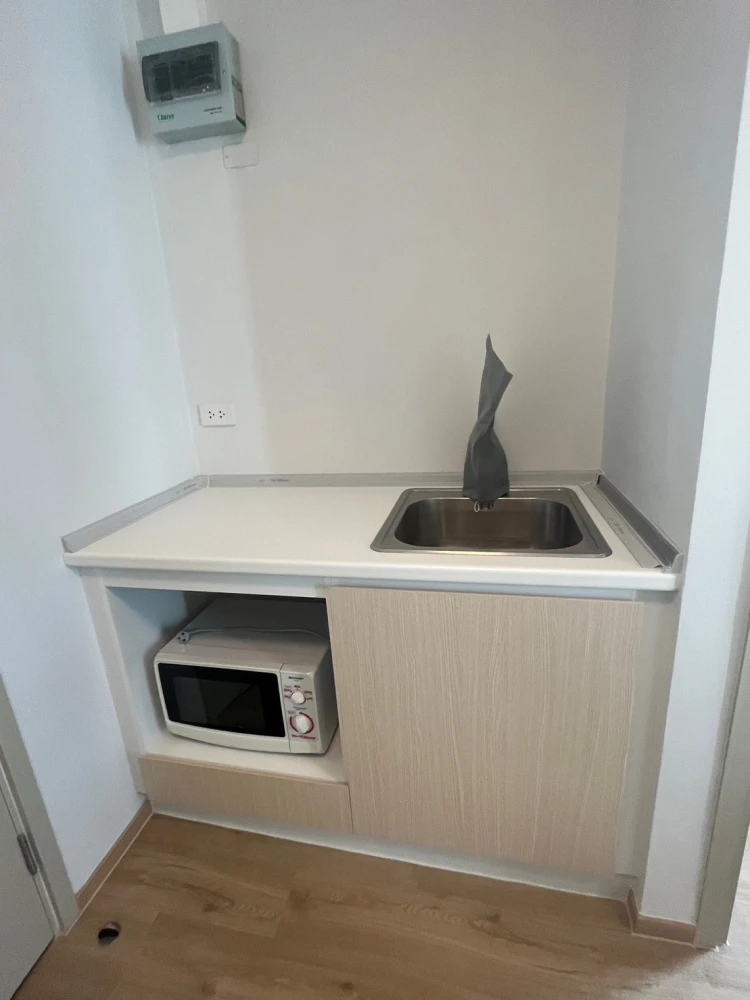 For rent!! Feel Condo Lat Phrao 122, 4th floor, beautiful room, fully furnished, good location, ready to move in, hurry up and book now!!