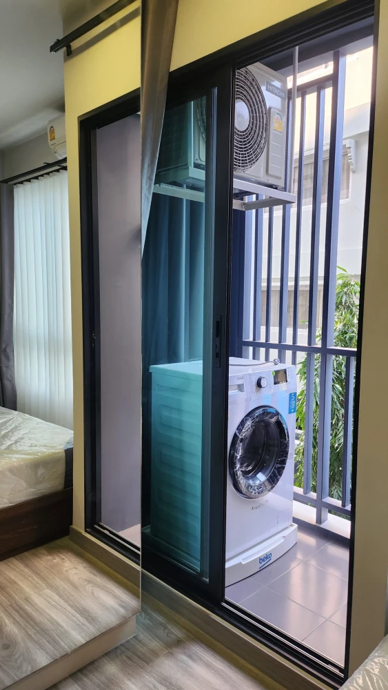 For rent: Monte Rangsit, 2nd floor, fully furnished room, just bring your bag and you can move in immediately. Book now!