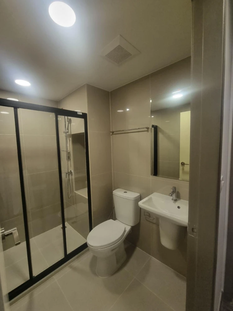 For rent: Monte Rangsit, fully furnished room, comes with furniture and appliances, ready to move in. Reserve now!