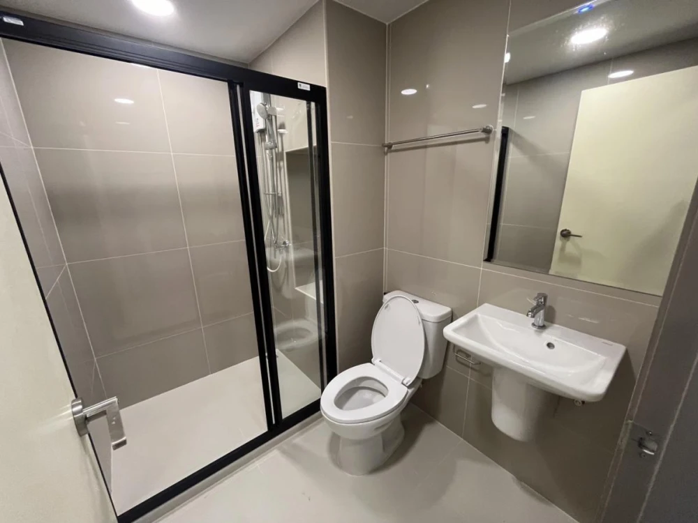 For rent: Monte Rangsit, fully furnished room, comes with furniture and appliances, ready to move in. Reserve now!