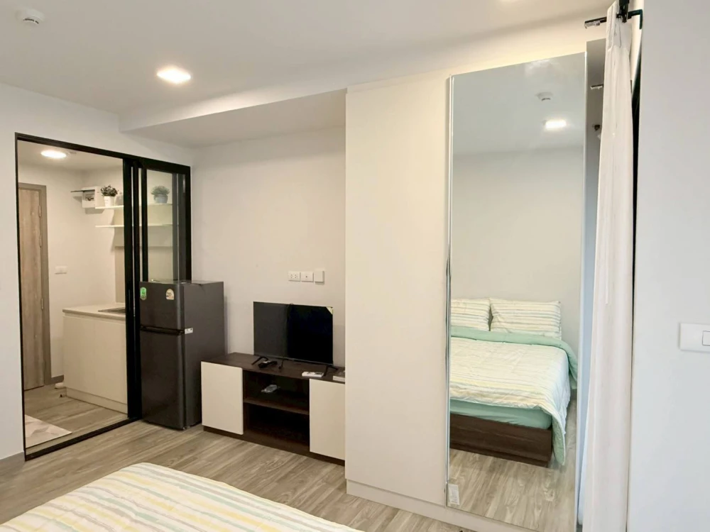 For rent: Monte Rangsit, Building C, common area building, 3rd floor, with good quality electrical appliances. Reserve now.