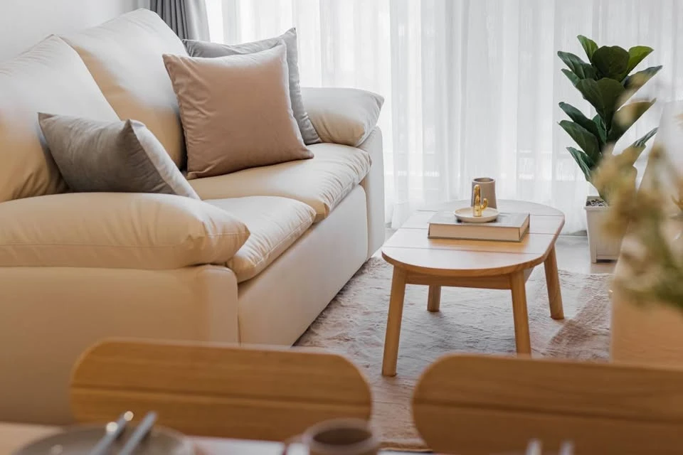 For rent: Maru Ekkamai 2, high floor, 20th floor, open view, decorated in Japanese Muji style, very warm and comfortable.