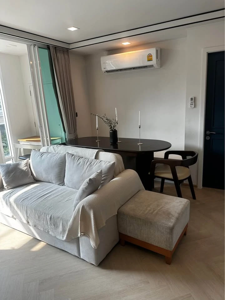 For rent or sale: Maestro 01 Yen Akat, Pet Friendly, 2 bedrooms, 2 bathrooms, fully furnished, pet lovers must not miss.