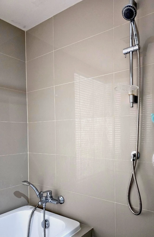 For rent: Maestro 39, 6th floor, spacious room, comfortable, fully furnished, book now, hurry!