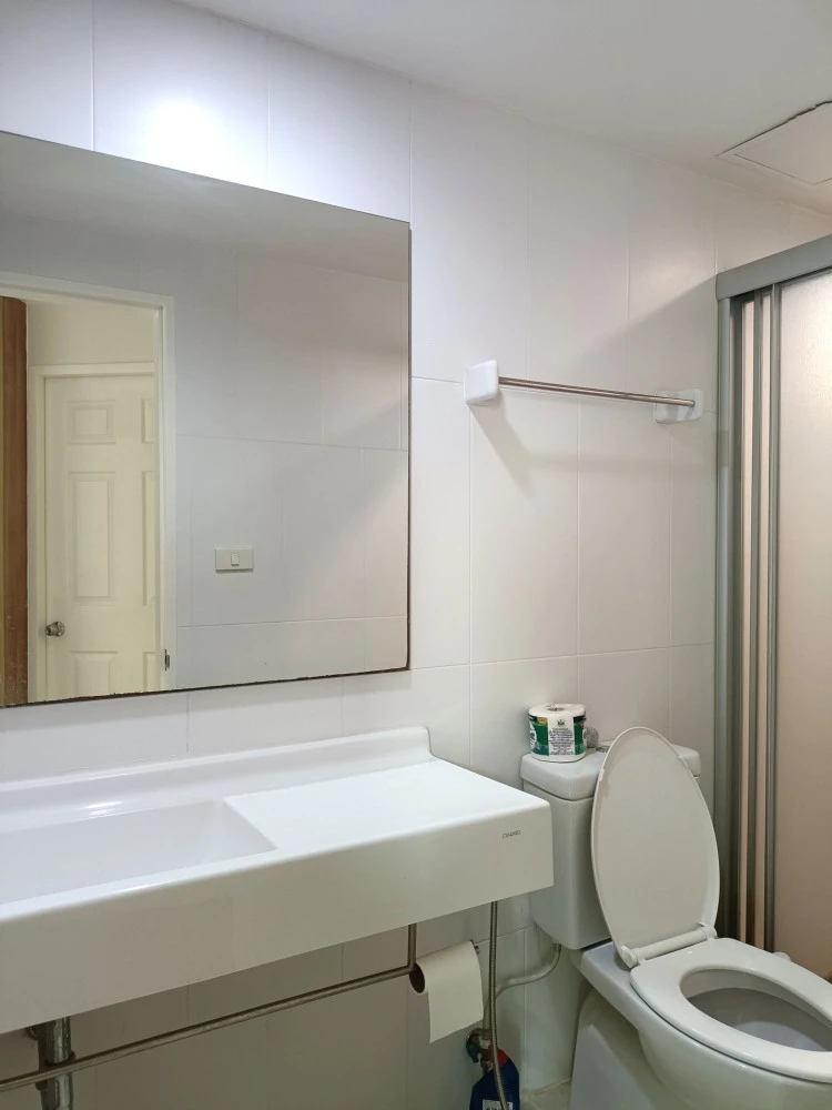For rent: U Delight @ Huai Khwang Station, corner room, 9th floor, Building A, unobstructed view, beautiful room layout, proportional, urgent