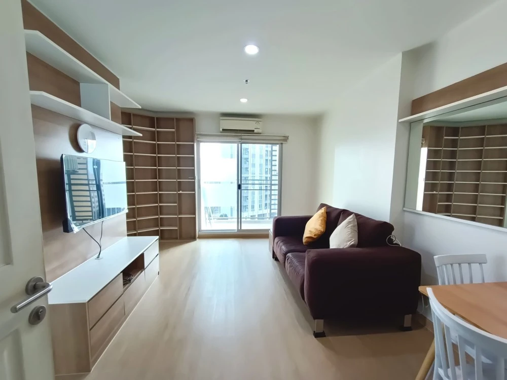 For rent: U Delight @ Huai Khwang Station, corner room, 9th floor, Building A, unobstructed view, beautiful room layout, proportional, urgent