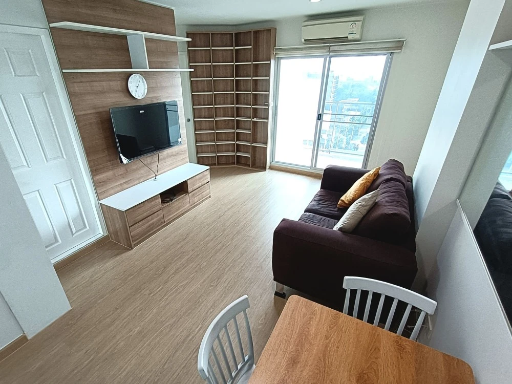 For rent: U Delight @ Huai Khwang Station, corner room, 9th floor, Building A, unobstructed view, beautiful room layout, proportional, urgent